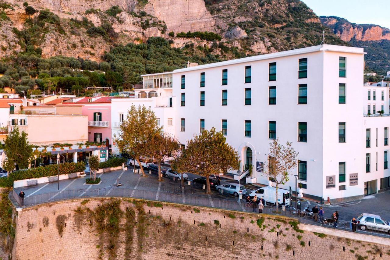 Panorama Palace Hotel ميتا المظهر الخارجي الصورة